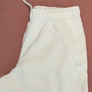 Style: 14269578
KITH WOMEN CHELSEA SWEATPANT II - CHALK S